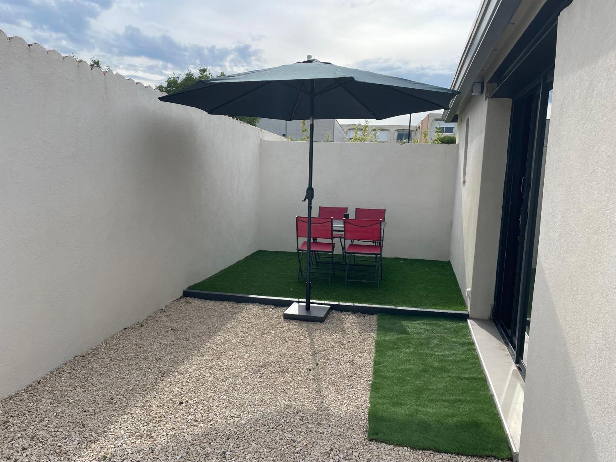Maison De 40M2 Avec Jardin De 50M2 Orange  Exterior foto